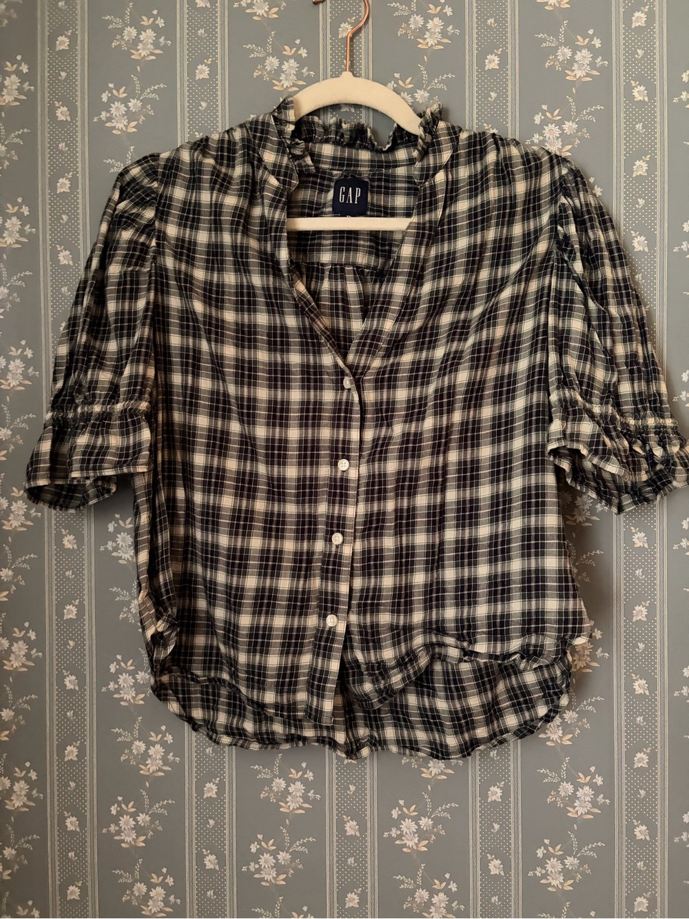 GAP Plaid Ruffle-Trim Button-Down Top
